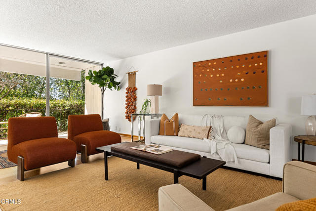 Detail Gallery Image 7 of 37 For 5511 Vista Canada Pl, La Canada Flintridge,  CA 91011 - 3 Beds | 2 Baths