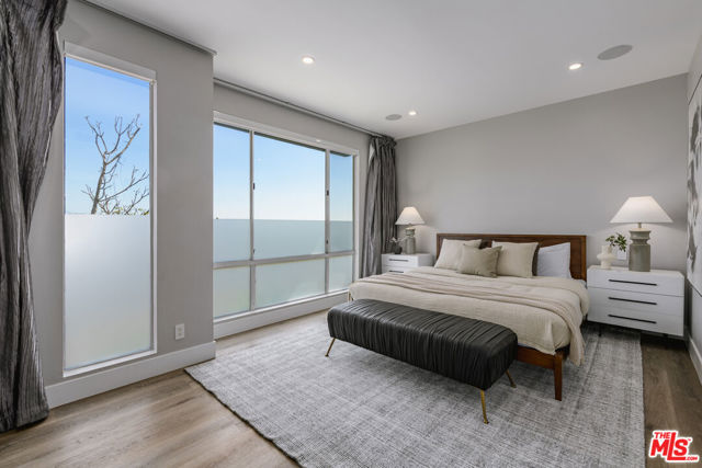 1080 Everett Place, Los Angeles CA: https://media.crmls.org/mediaz/23395ff0-a916-4b56-9072-2122f5d9830c.jpg