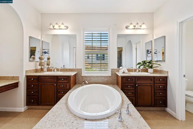 5214 Kenilworth Way, San Ramon CA: https://media.crmls.org/mediaz/233a27dd-060c-4f4b-9e47-4823a87e62a8.jpg