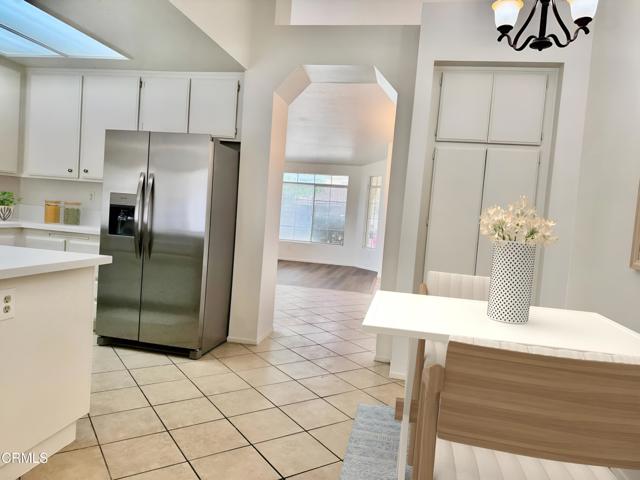 44543 Tarragon Drive, Lancaster CA: https://media.crmls.org/mediaz/233b864f-84af-44c8-9ed4-a99f6d1e45d6.jpg