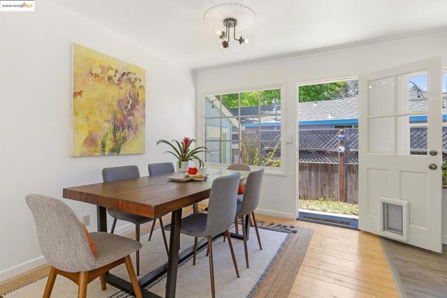 298 Grizzly Peak Blvd, Kensington CA: https://media.crmls.org/mediaz/233c8c5d-9b84-4d34-8999-596126c966e9.jpg
