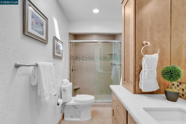 81 MAPLE LANE, Walnut Creek CA: https://media.crmls.org/mediaz/233c99d8-3f25-4398-a26c-76d5c6fe7a89.jpg