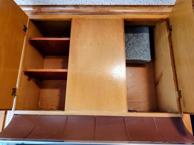 230 Paloma Avenue, Salinas CA: https://media.crmls.org/mediaz/233cc33b-cb78-41f9-96fd-0a6999677d2a.jpg