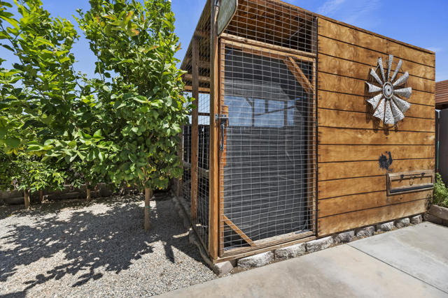 31292 Via Ventana, Thousand Palms CA: https://media.crmls.org/mediaz/233e0854-1eb0-404e-9748-52617dfe9d54.jpg
