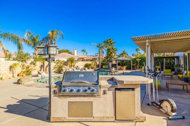 79704 Castille Drive, La Quinta CA: https://media.crmls.org/mediaz/233e2080-9728-4d5f-850d-2fbeaa58a518.jpg