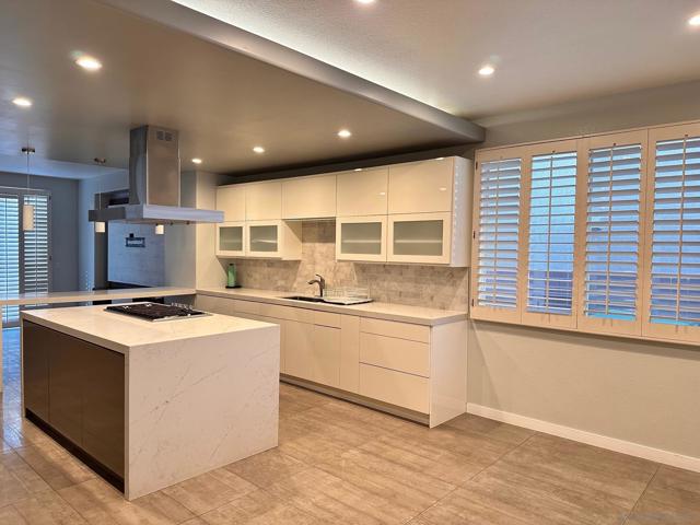 4864 Black Coral Ct., San Diego CA: https://media.crmls.org/mediaz/233e936f-b1e4-4318-89ed-144a1022f7d2.jpg