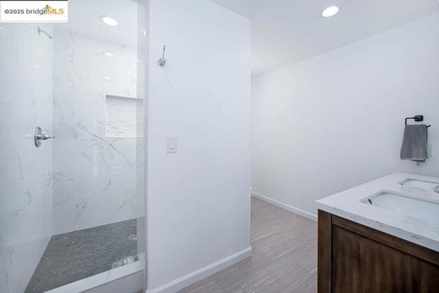 4585 Summer St, Olivehurst CA: https://media.crmls.org/mediaz/233e9a2d-2374-4171-814c-b57498b954d1.jpg