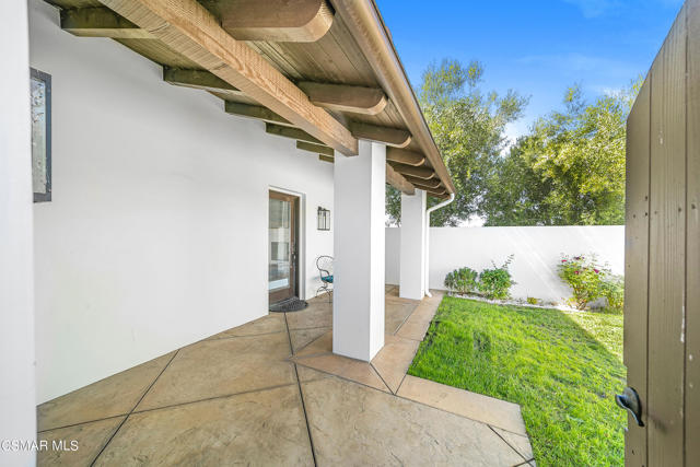 1451 E La Loma Avenue, Somis CA: https://media.crmls.org/mediaz/233eeb71-d7ad-4c78-8baf-23c768ba21f9.jpg