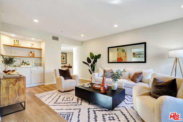 Drew Fenton | 11690 Montana Avenue Los Angeles CA | MLS: 7295317 Drew Fenton | 11690 Montana Avenue Los Angeles CA | MLS: 7295317