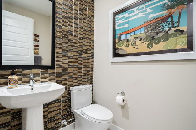 1514 Overpark Lane, Beaumont CA: https://media.crmls.org/mediaz/2341de0c-481a-46b4-b51c-8a30549cc6cf.jpg