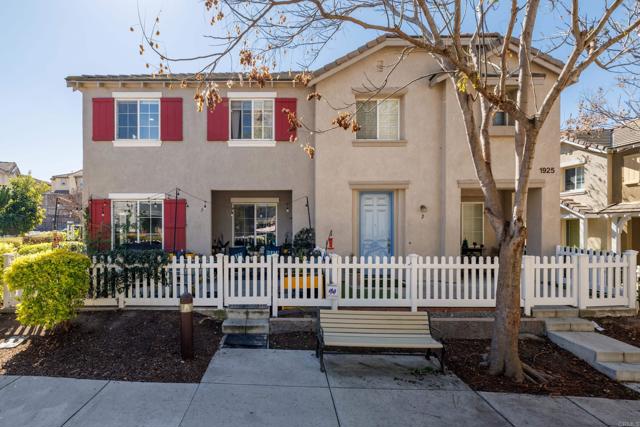 Detail Gallery Image 3 of 37 For 1925 Impressionist Dr #3,  Chula Vista,  CA 91913 - 3 Beds | 2/1 Baths