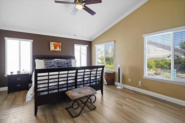 14291 Clemson Street, Moorpark CA: https://media.crmls.org/mediaz/234217c8-78f3-4263-b92d-17ca8fd3bad4.jpg