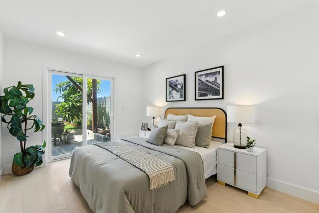 1815 18th Avenue, San Francisco CA: https://media.crmls.org/mediaz/2342b395-efb3-40c1-a43e-cdf26f16c140.jpg