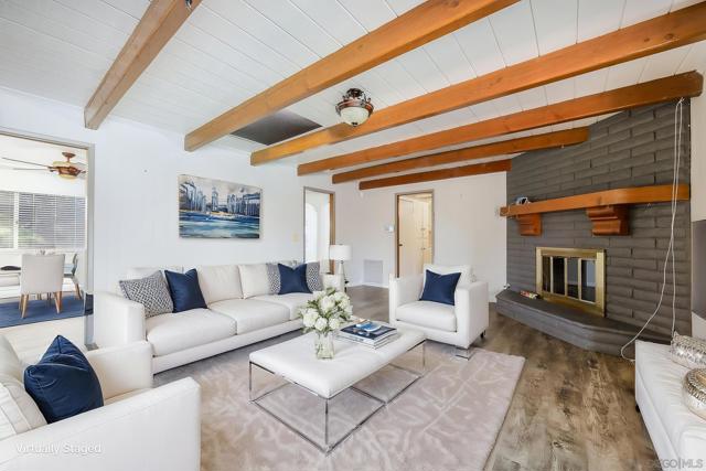 26463 Hamre Pl, Hemet CA: https://media.crmls.org/mediaz/2342ed75-e218-43f7-b8d1-c87bb5b9bd7d.jpg
