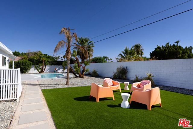 2256 N Victoria Road, Palm Springs, CA 92262