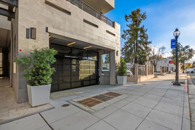221 Hope Street, Mountain View CA: https://media.crmls.org/mediaz/23440b91-b719-42ed-a224-3a9dc4dafd44.jpg