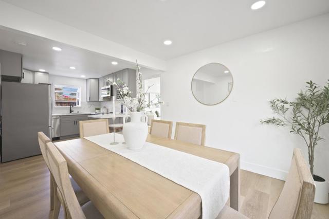42758 Charleston Way, Fremont CA: https://media.crmls.org/mediaz/234412e4-91b4-44bc-92db-50786bec902d.jpg