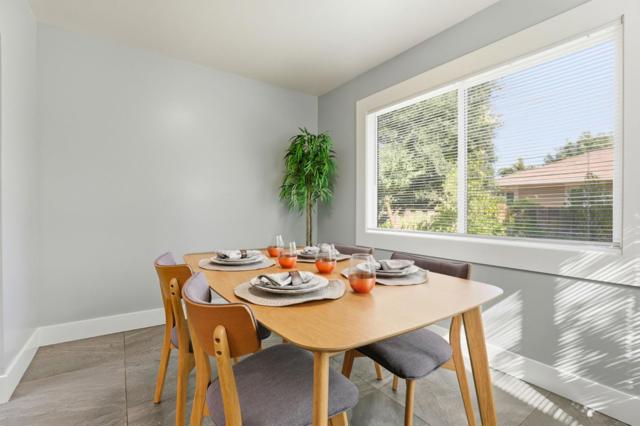 790 Shore Road, Hollister CA: https://media.crmls.org/mediaz/23443fe6-cde8-499e-8916-49c2adb03d60.jpg