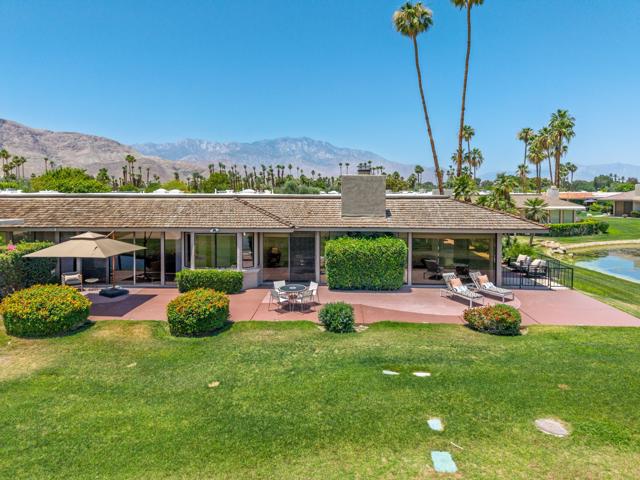 5 Barnard Court, Rancho Mirage CA: https://media.crmls.org/mediaz/23446049-18a6-4226-baab-09ca0816d95b.jpg
