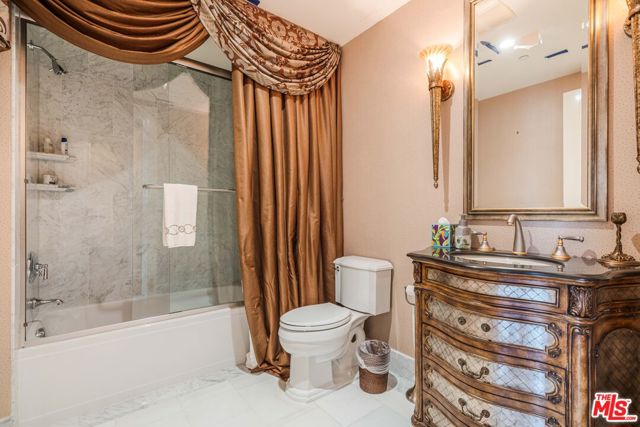 1 W Century Drive, Los Angeles CA: https://media.crmls.org/mediaz/2344e7b5-5689-4995-9fd7-e6bfb474d4e5.jpg