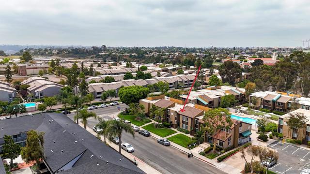 3454 Castle Glen Dr., San Diego CA: https://media.crmls.org/mediaz/23450774-a51f-47fa-8ed8-faa6b3e86ff4.jpg