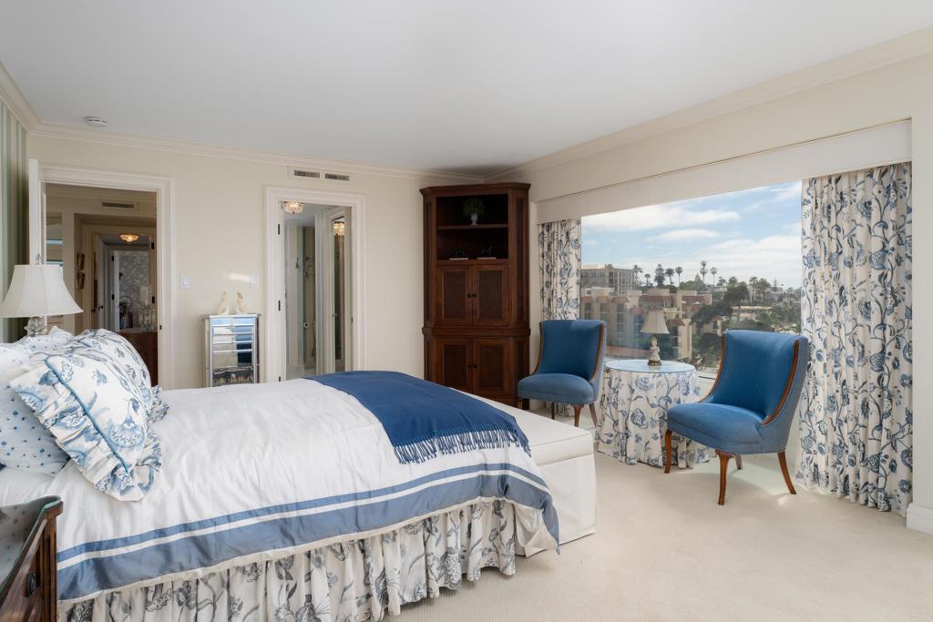 939 Coast Boulevard - photo 20