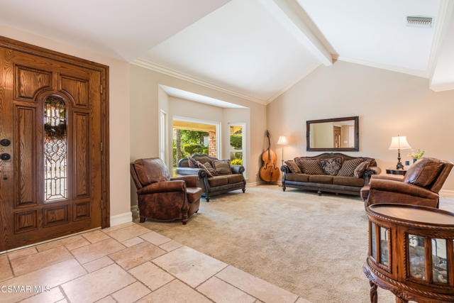 3578 Claridge Court, Simi Valley CA: https://media.crmls.org/mediaz/23459686-5077-4790-a7cd-abbdf3c5a266.jpg