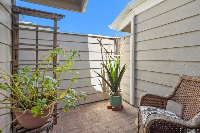 Detail Gallery Image 27 of 30 For 1878 Turnberry, Vista,  CA 92081 - 2 Beds | 2 Baths