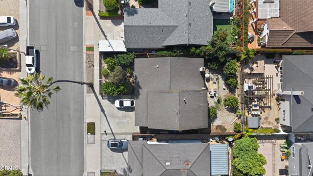 2833 Sailor Avenue, Ventura CA: https://media.crmls.org/mediaz/23466808-878b-4c2b-b808-c29a020d7f42.jpg
