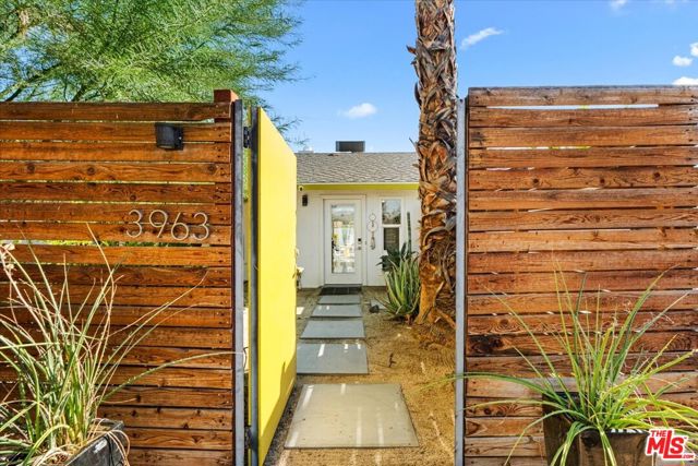 3963 E Calle San Antonio, Palm Springs, CA 92264