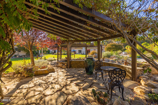 Detail Gallery Image 22 of 26 For 861 Oak Grove Ct, Ojai,  CA 93023 - 5 Beds | 5/2 Baths