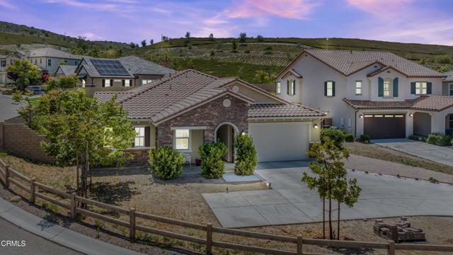 566 Purple Sage Lane, Simi Valley CA: https://media.crmls.org/mediaz/23479d52-07d3-46cc-8e14-f4fc9ab3cef0.jpg