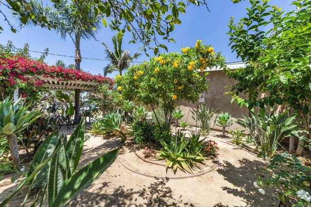 Detail Gallery Image 2 of 40 For 630 N Elm St, Escondido,  CA 92025 - 3 Beds | 2 Baths
