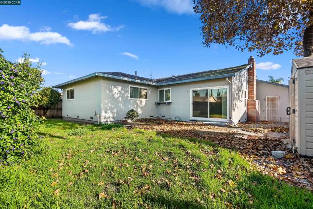2924 N Francisco Way, Antioch CA: https://media.crmls.org/mediaz/23489e1b-271d-48c3-8861-134287e7efb2.jpg