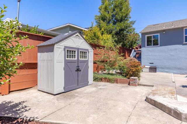 519 Park Boulevard, Millbrae CA: https://media.crmls.org/mediaz/23490a78-681e-4b93-ba9a-05962043b440.jpg