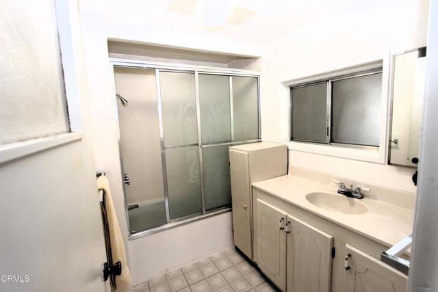5021 Alvarado Street, Carpinteria CA: https://media.crmls.org/mediaz/23496ad0-d595-4af2-a43d-a612b57afbb1.jpg