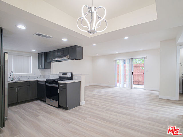 17200 Roscoe Boulevard, Northridge CA: https://media.crmls.org/mediaz/2349a244-67f7-445e-ba09-1317d61e6f8a.jpg