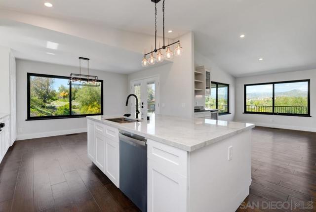 1080 Landavo Rancho Rd, Escondido CA: https://media.crmls.org/mediaz/234a767c-1f25-4656-abbb-787a7a0d0997.jpg