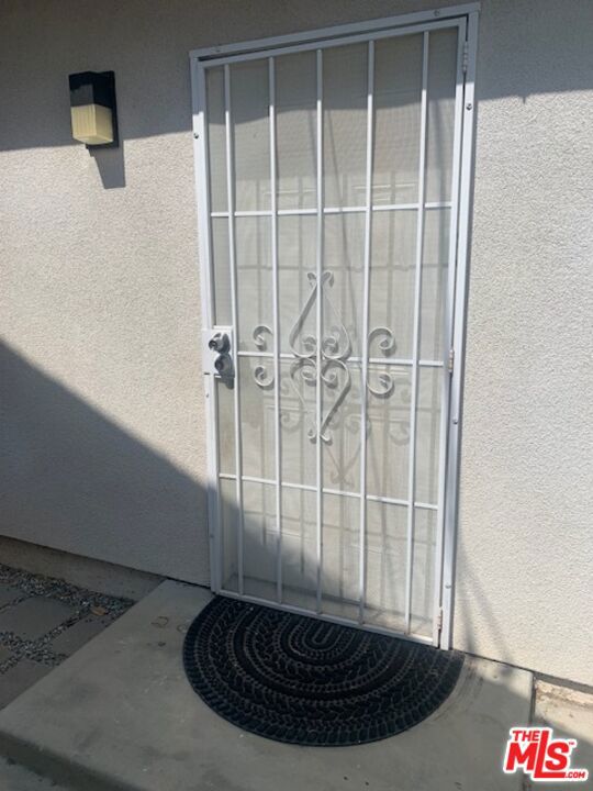 1493 W 47th Street, Los Angeles CA: https://media.crmls.org/mediaz/234bb4c7-242e-4298-90c6-2df3604bc4ab.jpg