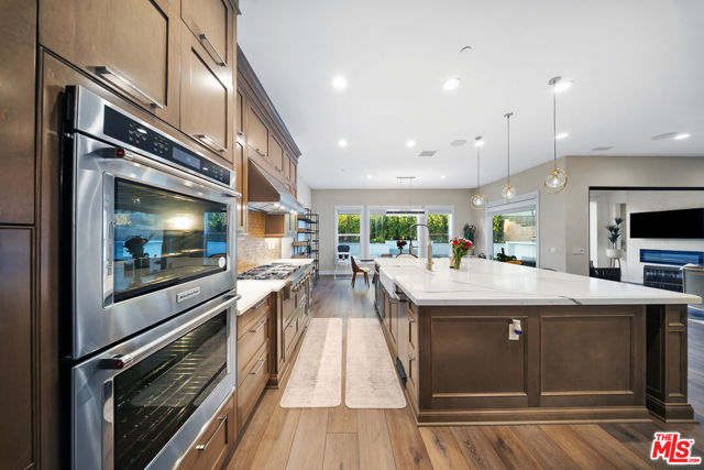20643 W Wood Rose Court, Porter Ranch CA: https://media.crmls.org/mediaz/234bfcbd-4868-4118-8420-9480bfcf1e5f.jpg