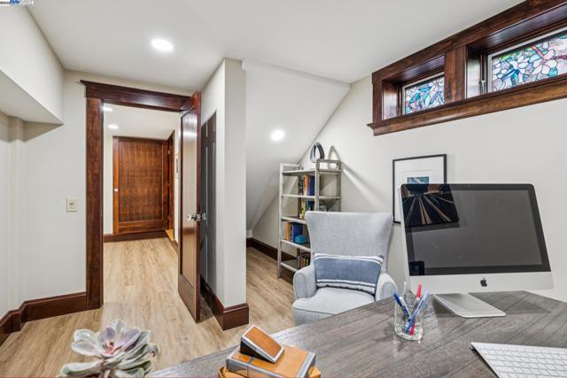 1335 Grove St, Alameda CA: https://media.crmls.org/mediaz/234c164e-f706-4e0c-84af-24b86b485fdd.jpg