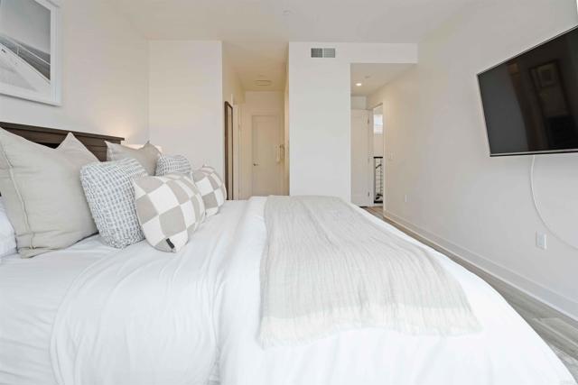 Detail Gallery Image 25 of 43 For 100 Evergreen Ave #3,  Imperial Beach,  CA 91932 - 2 Beds | 2/1 Baths