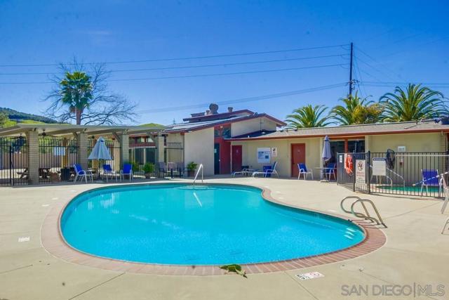 14215 Pecan Park Ln, El Cajon CA: https://media.crmls.org/mediaz/234f0505-0516-4818-8124-5caa38614bcc.jpg
