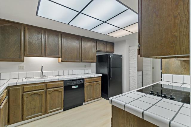 Image 19 of 56 For 1257 Bracebridge Court