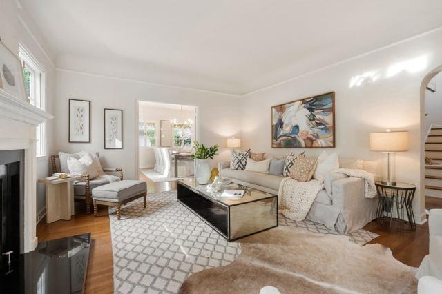 526 W Poplar Avenue, San Mateo CA: https://media.crmls.org/mediaz/234ffc33-a7b1-49b0-84fc-0f493ec9db90.jpg