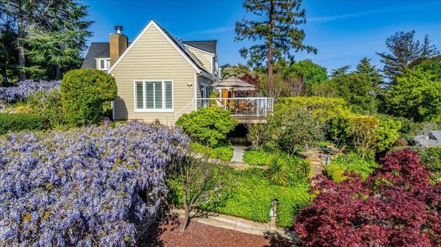 Image 8 of 75 For 819 Holly Road