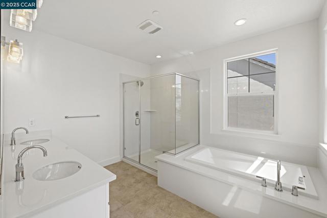 8121 Vessel Way, Sacramento CA: https://media.crmls.org/mediaz/235083e9-5fcb-448f-ad86-e83e89d269c9.jpg