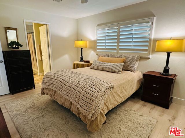 425 S Paseo Laredo, Cathedral City CA: https://media.crmls.org/mediaz/2350c62c-2f97-4d79-a31e-d67b0b6db429.jpg
