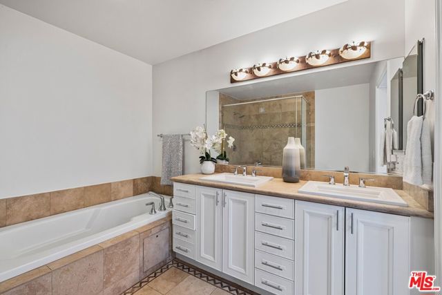 123 S Clark Drive, West Hollywood CA: https://media.crmls.org/mediaz/23516c67-0a33-4add-98ec-e7ae1671ed24.jpg