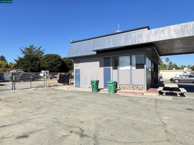 478 Appian Way, El Sobrante, California 94803, ,Business Opportunity,For Sale,Appian Way,41076083